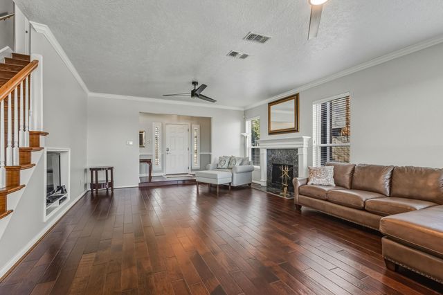 6822 Hertford Park Drive, Houston, TX 77084