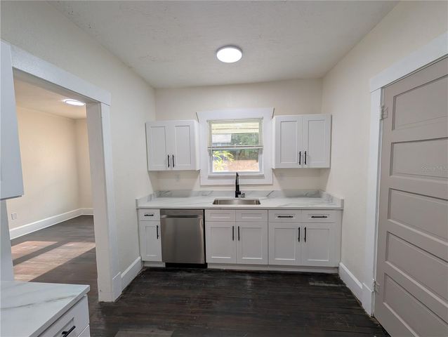 985 8TH AVENUE S S, St Petersburg, FL 33705