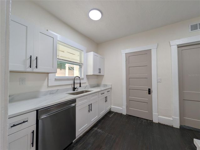 985 8TH AVENUE S S, St Petersburg, FL 33705