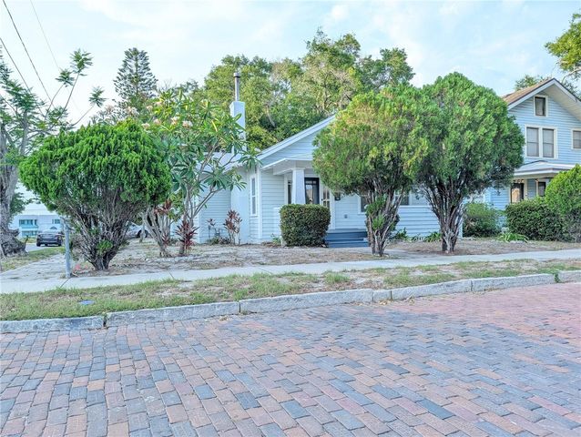 985 8TH AVENUE S S, St Petersburg, FL 33705