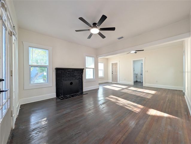 985 8TH AVENUE S S, St Petersburg, FL 33705