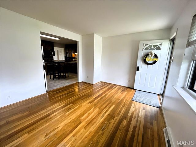2021 Gladiator Drive, Fenton, MO 63026
