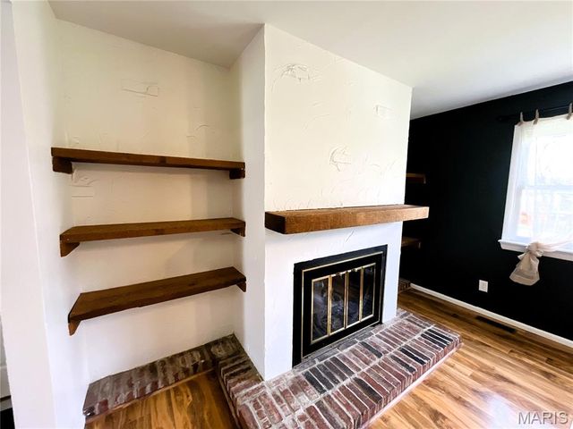 2021 Gladiator Drive, Fenton, MO 63026