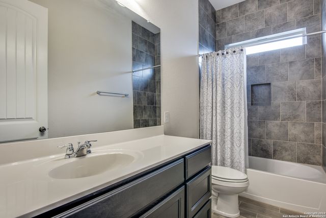 12402 LOVING ML, San Antonio, TX 78253