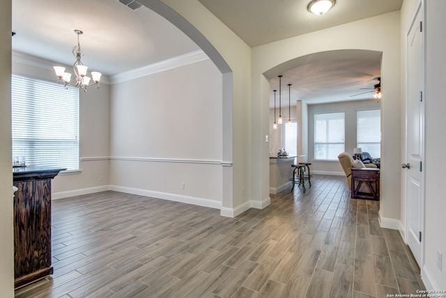 12402 LOVING ML, San Antonio, TX 78253