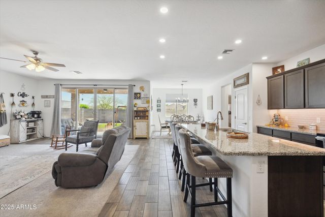 1135 E BARRUS Drive, Casa Grande, AZ 85122