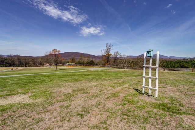 2352 Union Church Road, Thaxton, VA 24174