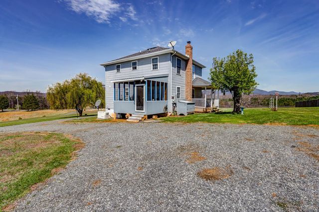 2352 Union Church Road, Thaxton, VA 24174