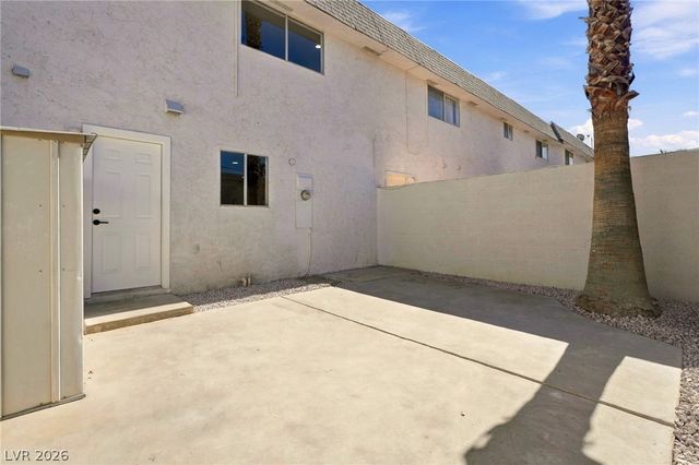 727 Greenbriar Townhouse Way, Las Vegas, NV 89121