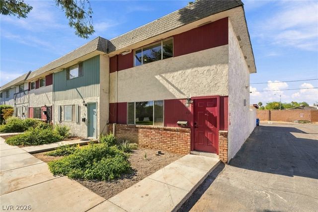 727 Greenbriar Townhouse Way, Las Vegas, NV 89121