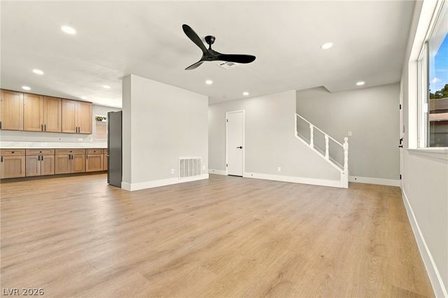 727 Greenbriar Townhouse Way, Las Vegas, NV 89121