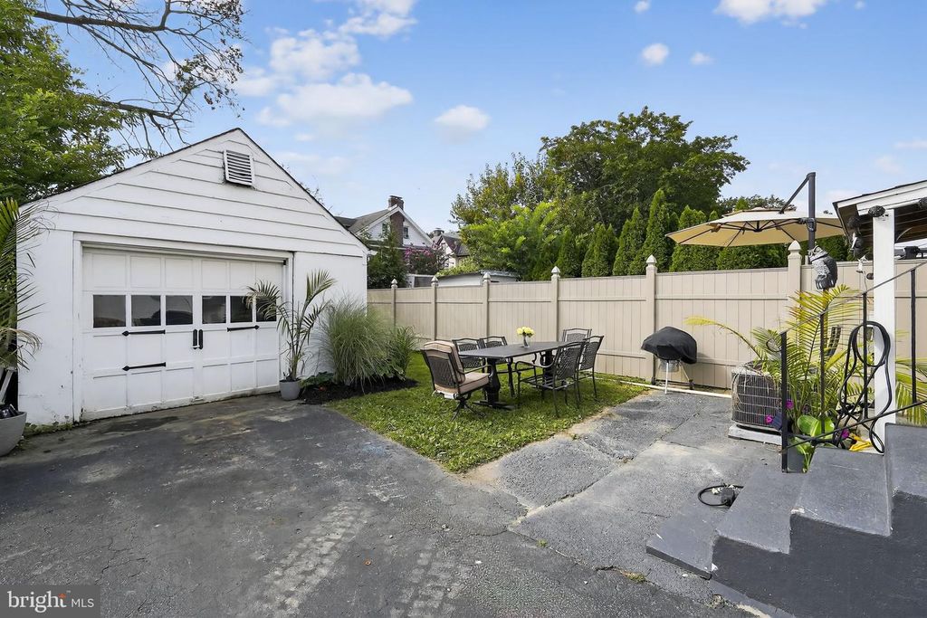 143 CAMPBELL AVE, Havertown, PA 19083