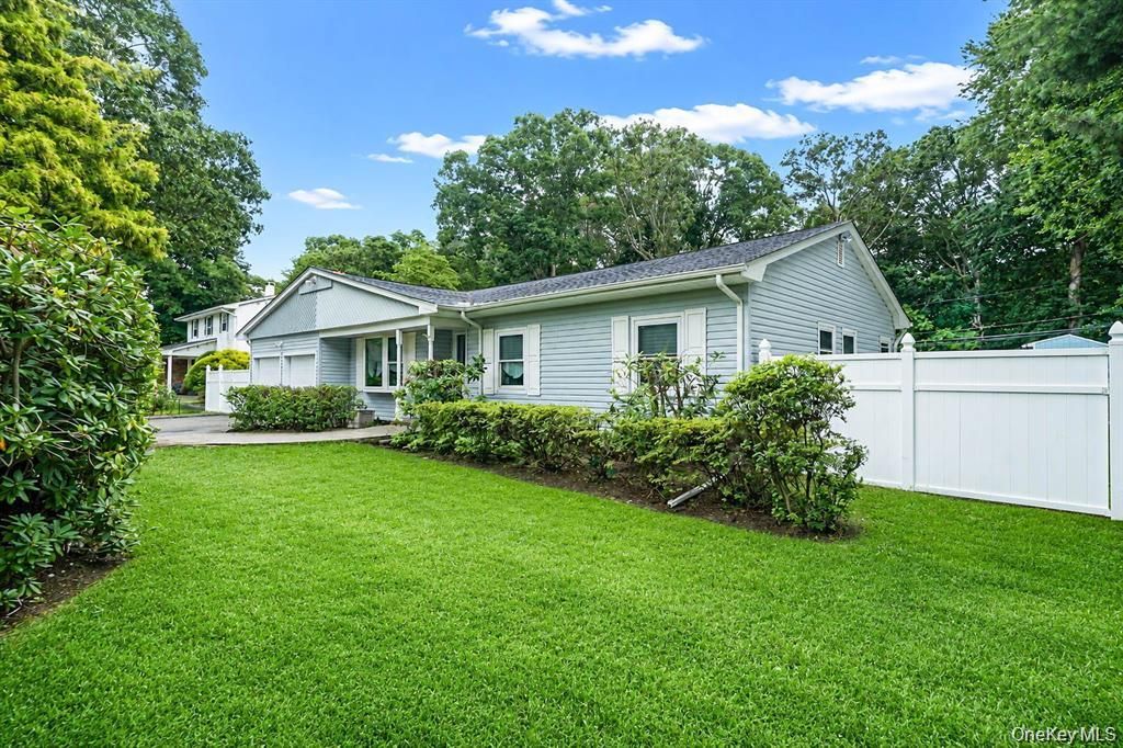 12 Beecher Street, Coram, NY 11727 — exterior
