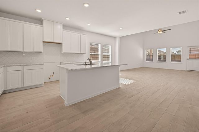 2203 Port Jackson Drive, Texas City, TX 77568