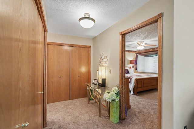 1028 NW Irvinedale Drive, Ankeny, IA 50023