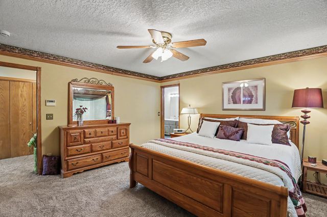 1028 NW Irvinedale Drive, Ankeny, IA 50023