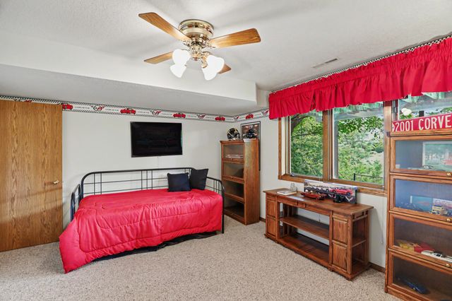 1028 NW Irvinedale Drive, Ankeny, IA 50023