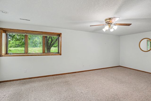 1028 NW Irvinedale Drive, Ankeny, IA 50023