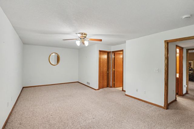 1028 NW Irvinedale Drive, Ankeny, IA 50023