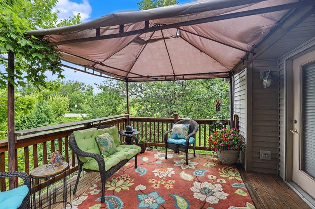 1028 NW Irvinedale Drive, Ankeny, IA 50023