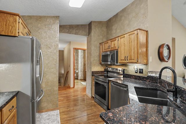 1028 NW Irvinedale Drive, Ankeny, IA 50023