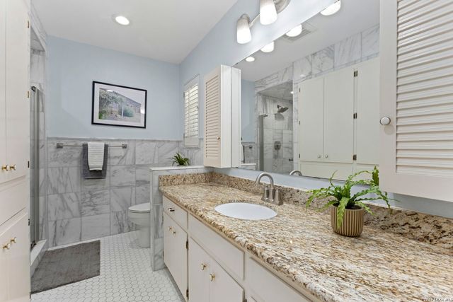 421 Windcrest Dr., Windcrest, TX 78239