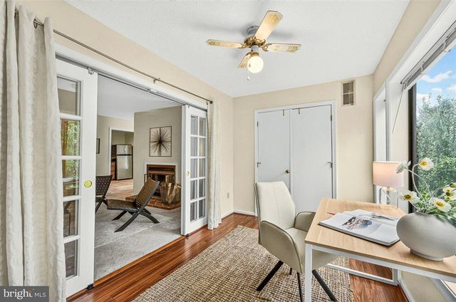2316 HUNTERS RUN DR, Reston, VA 20191