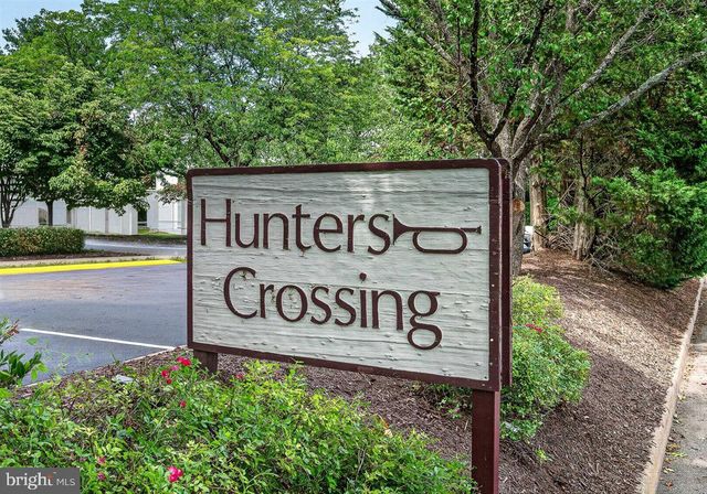 2316 HUNTERS RUN DR, Reston, VA 20191