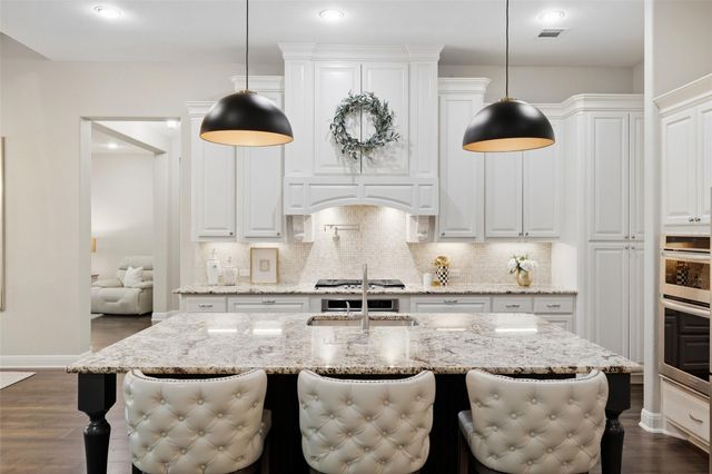 107 Birdstone LN, Georgetown, TX 78628