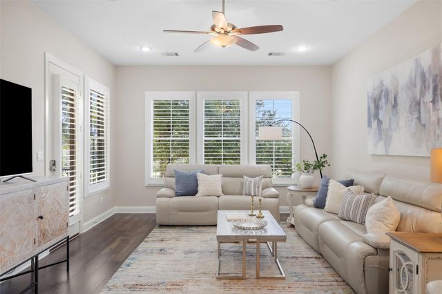 107 Birdstone LN, Georgetown, TX 78628