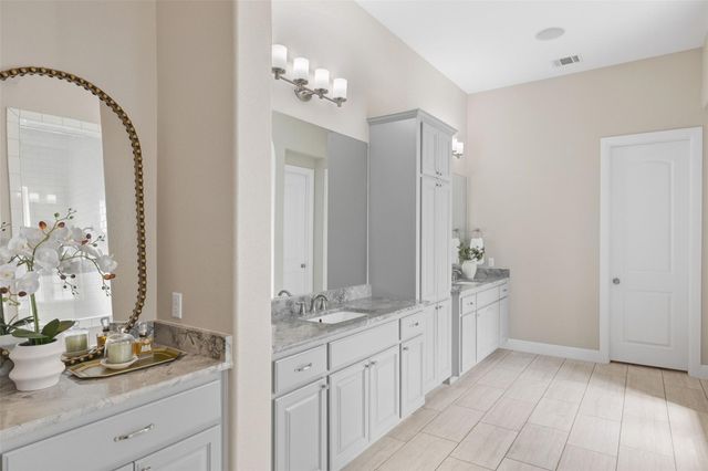 107 Birdstone LN, Georgetown, TX 78628