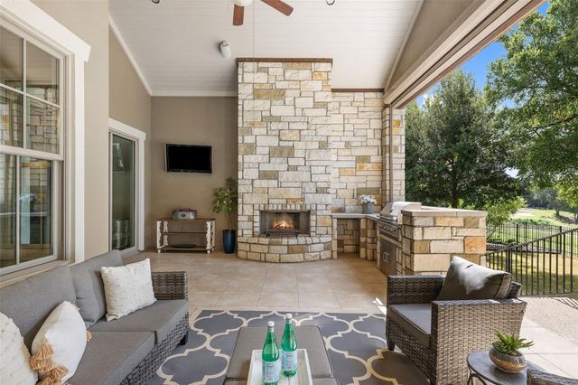 107 Birdstone LN, Georgetown, TX 78628