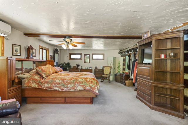 115 SPIGOT VALLEY RD, Biglerville, PA 17307
