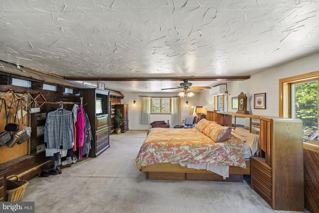 115 SPIGOT VALLEY RD, Biglerville, PA 17307