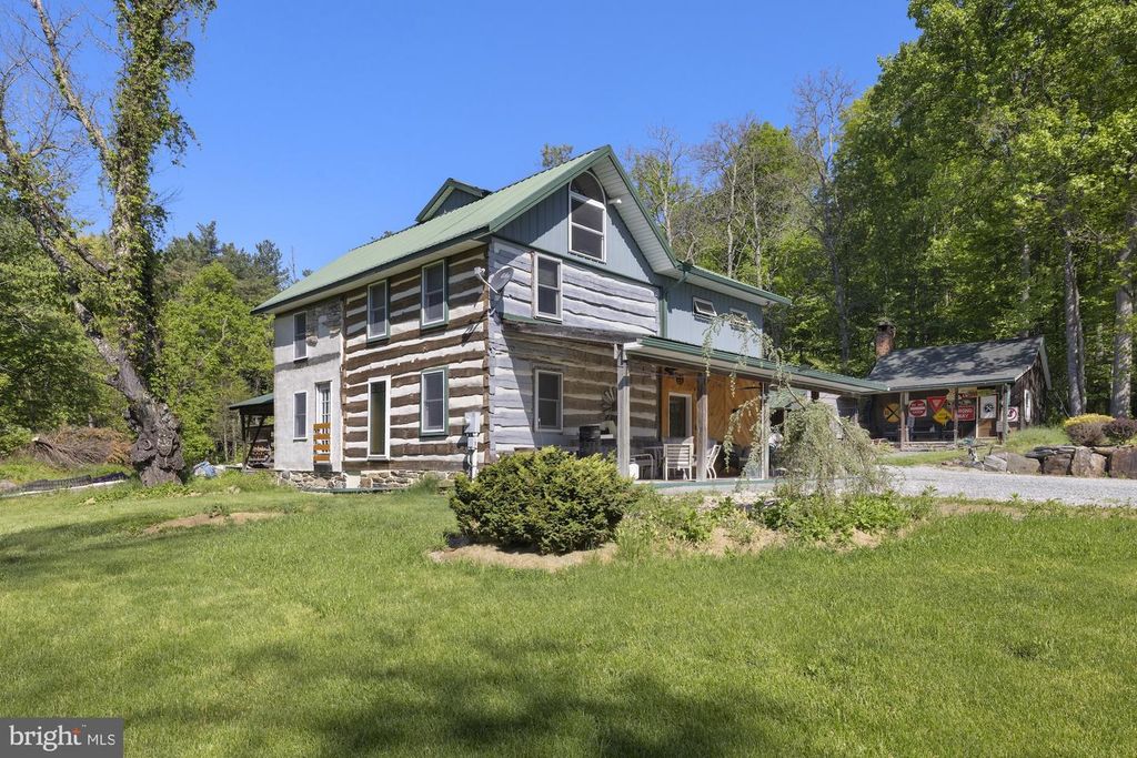 115 SPIGOT VALLEY RD, Biglerville, PA 17307