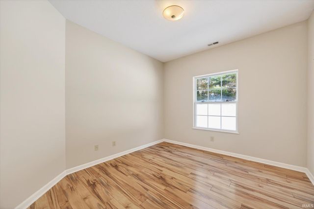 3705 E BARRINGTON Drive B101, Bloomington, IN 47408