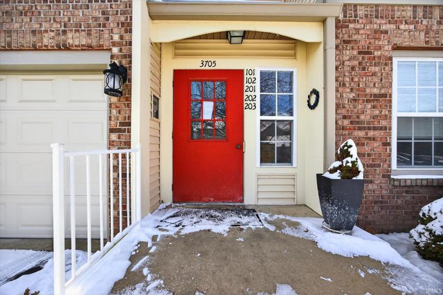 3705 E BARRINGTON Drive B101, Bloomington, IN 47408