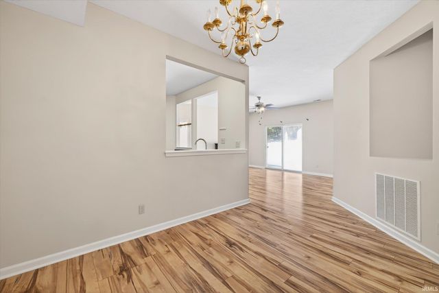 3705 E BARRINGTON Drive B101, Bloomington, IN 47408