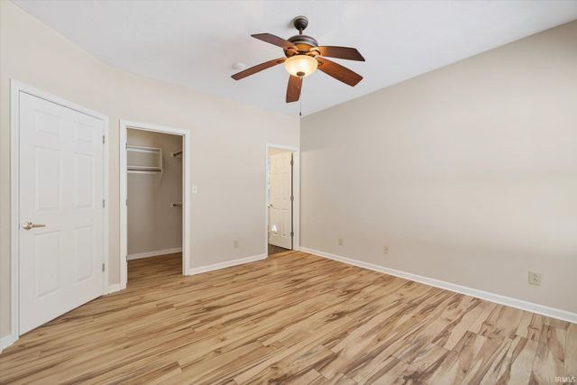 3705 E BARRINGTON Drive B101, Bloomington, IN 47408
