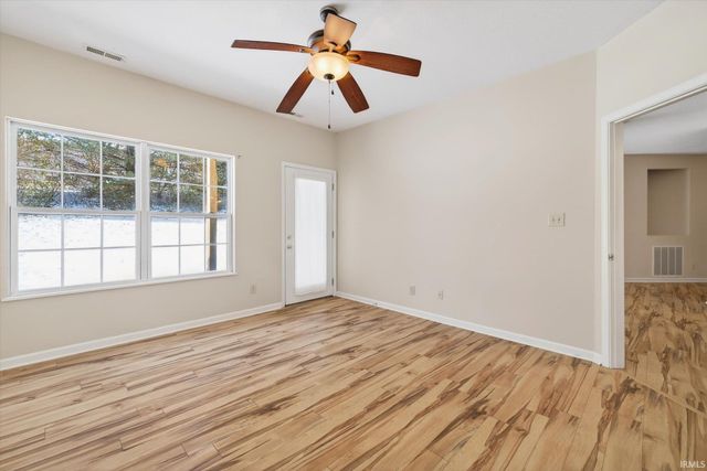 3705 E BARRINGTON Drive B101, Bloomington, IN 47408