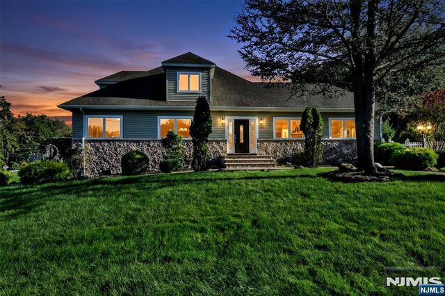 144 Romaine Road, North Haledon, NJ 07508