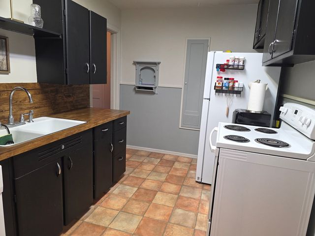 1301 Dixie, Big Spring, TX 79720