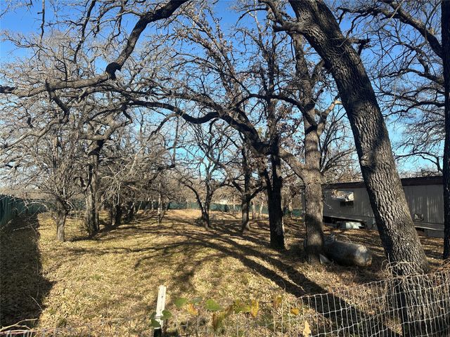 217 Buffalo Drive, Comanche, TX 76442