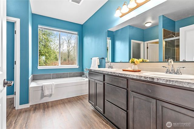 21070 Wildwood Place, Sedro Woolley, WA 98284