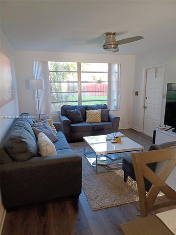 7480 NW 17th St 104, Plantation, FL 33313