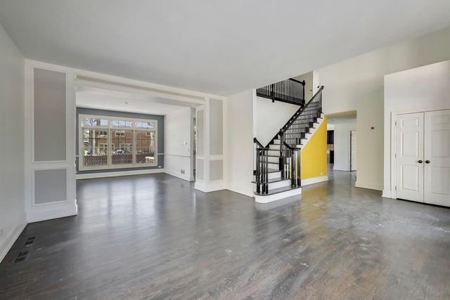 309 Ridge Road, Highland Park, IL 60035