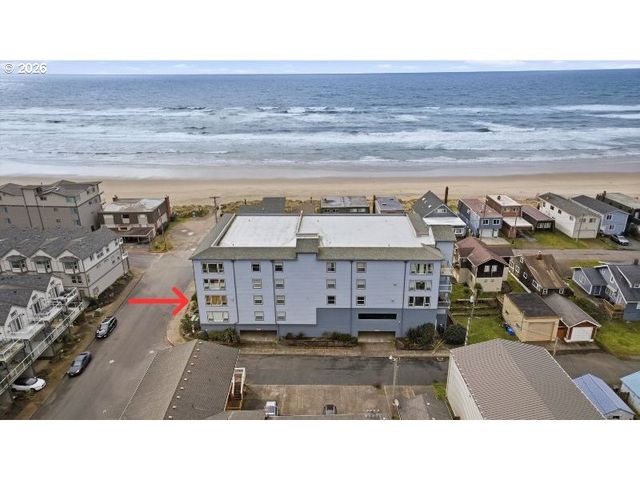 300 N PACIFIC St 37, Rockaway Beach, OR 97136