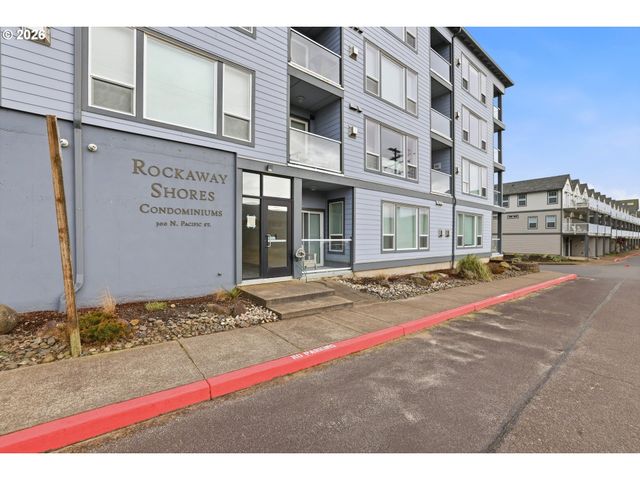 300 N PACIFIC St 37, Rockaway Beach, OR 97136