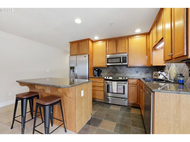300 N PACIFIC St 37, Rockaway Beach, OR 97136