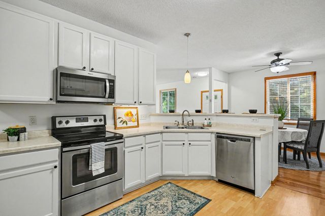 292 Tamarack Trail 808, Farmington, MN 55024